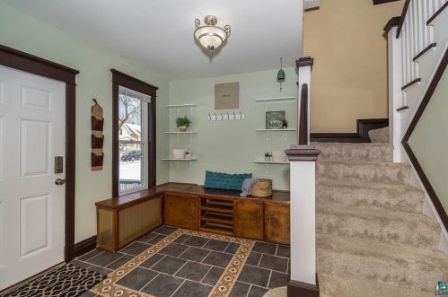 3822 4 St, Duluth MN 55804-1841 exterior