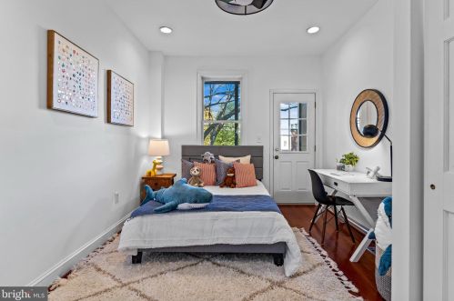 118 Carolina Ave, Washington DC 20003-2003 exterior