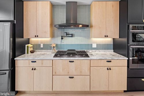 1609 2nd St, Philadelphia PA 19133 exterior