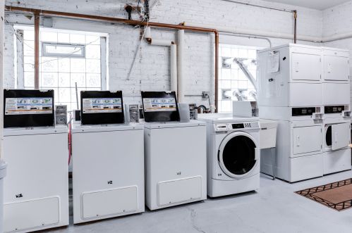 4124 Kedvale Ave, Chicago IL  60641-0029 exterior