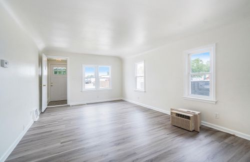 1828 Franklin St, Meskegon MI 49441-2224 exterior