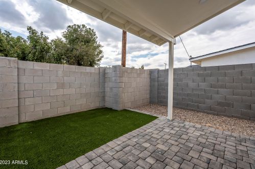 5039 18 Ave, Phoenix AZ 85015-6121 exterior