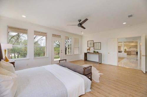 808 Crystal Mtn Dr, Austin TX 78733-6118 exterior