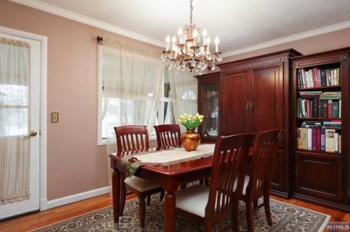 83 Lessing Rd, Town Center NJ  07052-2605 exterior