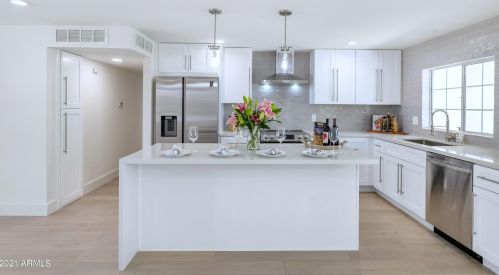 3753 Andora Dr, Phoenix AZ  85032-6611 exterior