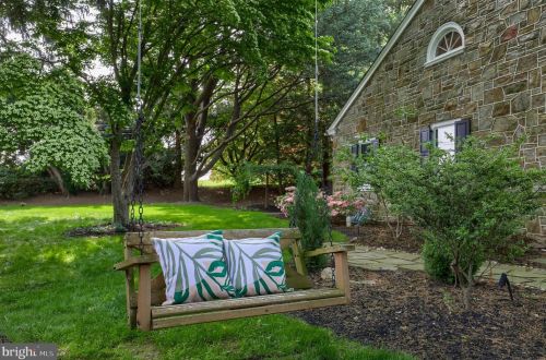 409 Atkins Ave, Lancaster PA  17603-4912 exterior