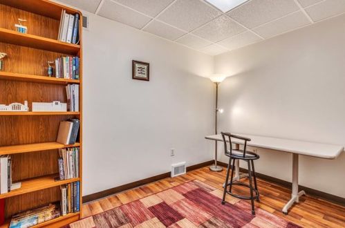 502 Main St, Pittsburgh PA 15220-5102 exterior