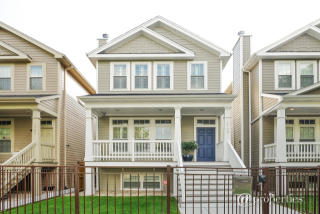 1723 Rockwell St, Chicago, IL 60647-5219