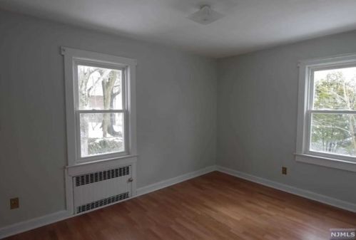 458 Springfield Ave, Berkeley Heights NJ  07922-1187 exterior