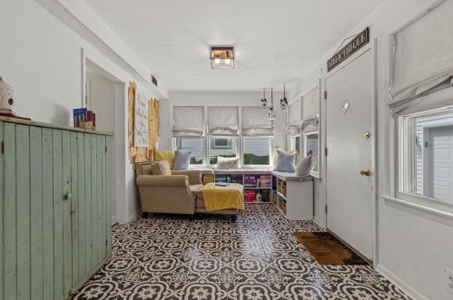 2649 65, Milwaukee WI 53214-1721 exterior