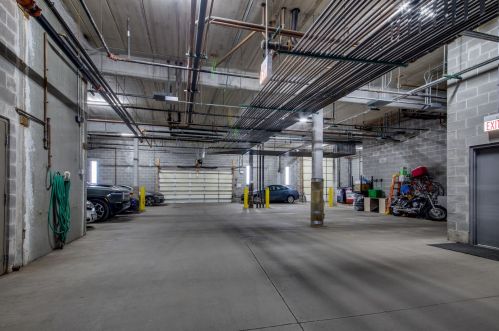 2915 Clybourn Ave, Chicago IL  60618-8282 exterior