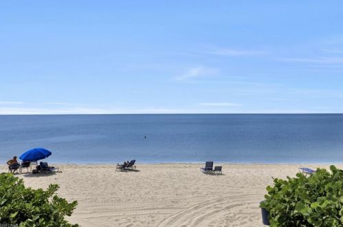 6573 Marissa Loop, Naples FL 34108-7200 exterior