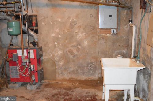 4458 20 St, Philadelphia PA 19138-2902 exterior