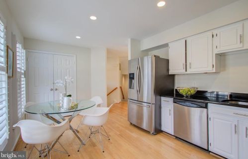 10924 Bloomingdale Dr, Rockville MD 20852-5535 exterior