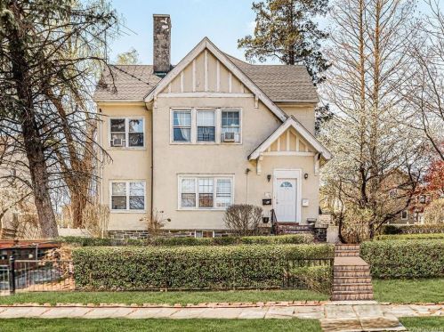 348 Garden Ave, Mount Vernon NY 10553-2016 exterior