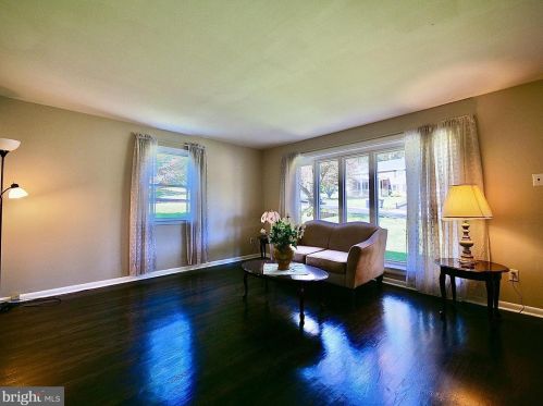 428 Gdn Ln, Chester PA exterior