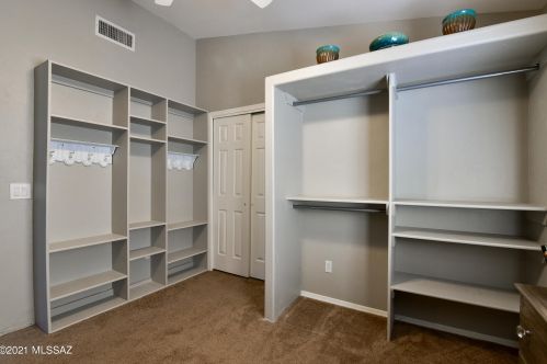 2245 Rio Vistoso Ln, Tucson AZ 85755-1911 exterior