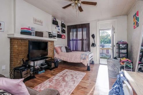 3809 California Ave, Pittsburgh PA 15212-1860 exterior