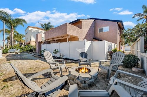 5356 Driftwood St, Oxnard CA 93035-1032 exterior