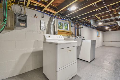 7314 Stevenson St, Milwaukee WI 53213-3649 exterior