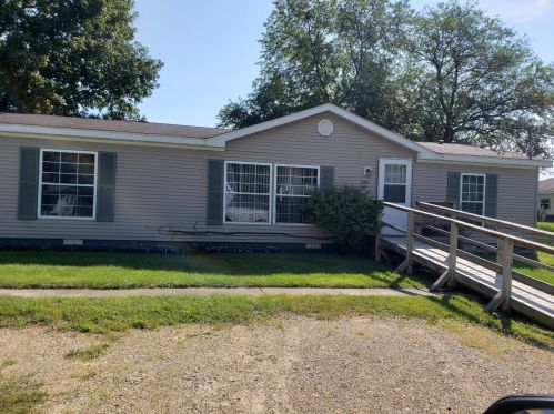 306 2nd St, Cassopolis, MI 49031-1156