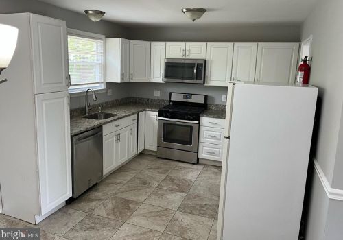 410 California Trl, Browns Mills NJ 08015-5638 exterior