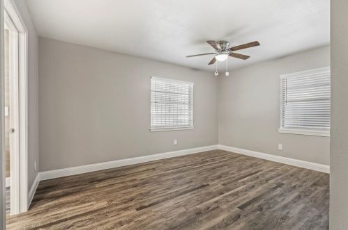 3239 Alaska Ave, Dallas TX  75216-5127 exterior