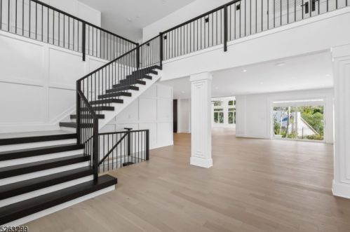 1306 Pleasant Valley Way, Town Center NJ  07052-1421 exterior