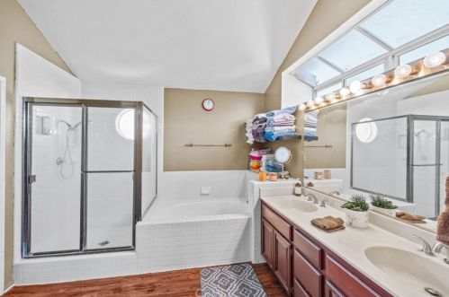 11569 Allwood Dr, Riverside CA 92503-0802 exterior