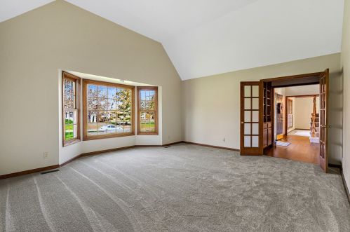 673 Saddle Rdg, Bull Valley IL 60012-3600 exterior