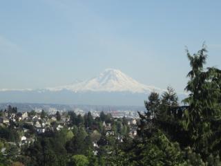 3224 37 Ave, Seattle WA  98144-7013 exterior