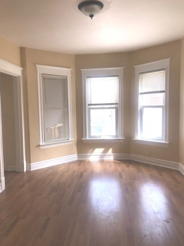 4026 Kimball Ave, Chicago IL  60618-3312 exterior