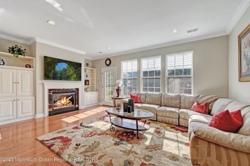 17 Spencer Dr, Jackson Twp NJ  08527-4389 exterior