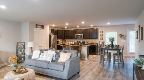 6354 Beaver Creek Trl, Atlanta, GA 30349-4186