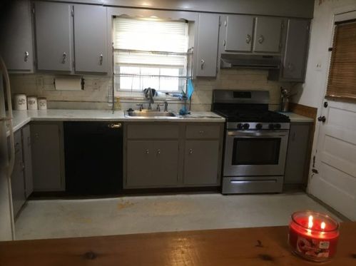 1869 Montour St, Moon Twp PA  15108-3059 exterior