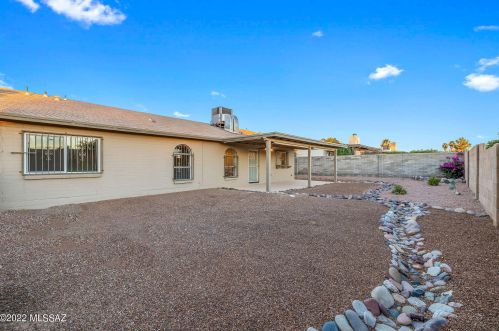 1458 Olympic Club Dr, Tucson AZ  85710-7250 exterior