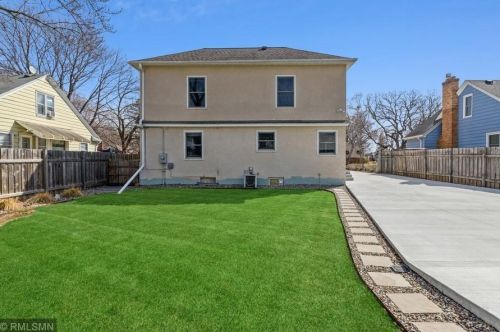 1425 Avon St, Saint Paul MN 55117-4007 exterior