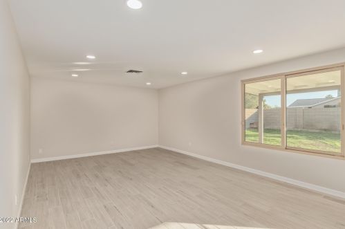 2011 Central Dr, Chandler AZ 85224-1811 exterior