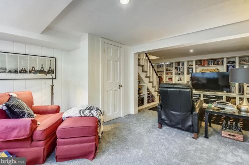 301 Glendale Ave, Alexandria VA 22301-2407 exterior