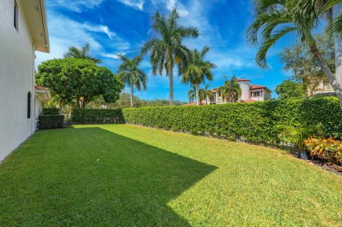 17830 Monte Vista Dr, Boca Raton FL  33496-1054 exterior