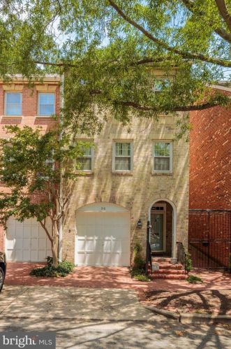 213 Princess St, Alexandria VA  22314-2326 exterior