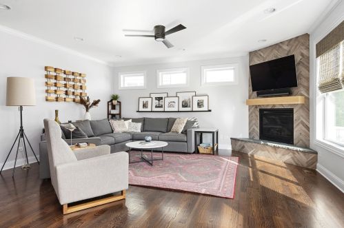 256 Elmhurst Ave, Elmhurst IL 60126-2961 exterior