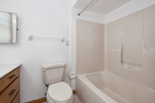 41 Glenmore Ave, Pittsburgh PA 15216-2124 exterior