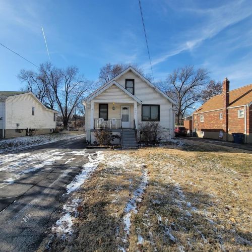 3221 Marvin Ave, Saint Louis, MO 63114-2912