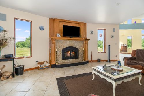 1100 Eunice Ave, Joliet IL 60433-8517 exterior