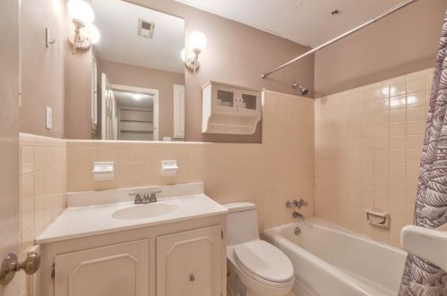 2772 Dunnington Cir, Atlanta GA 30341-5610 exterior