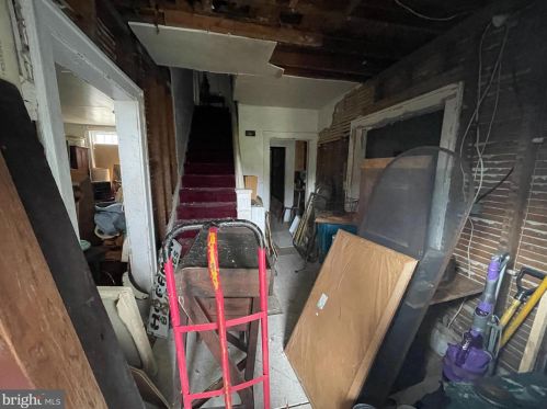 9 Cadwalader Dr, Trenton NJ 08618-0033 exterior