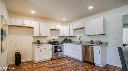 8322 Julia St, Tucson AZ  85710-4218 exterior