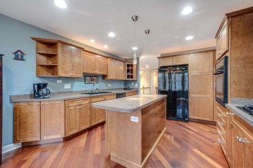 3803 Jacobson Dr, Bull Valley IL 60097-8142 exterior