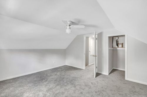 37 Cindy Cir, Milford CT 06460-6644 exterior